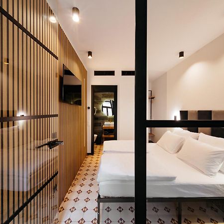 Main Square Apartments & Rooms Maribor Bagian luar foto